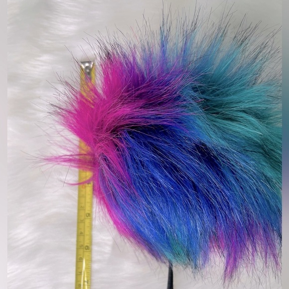 4 Large Luxury Faux Fur Pom Pom - NEW - Picture 5 of 5